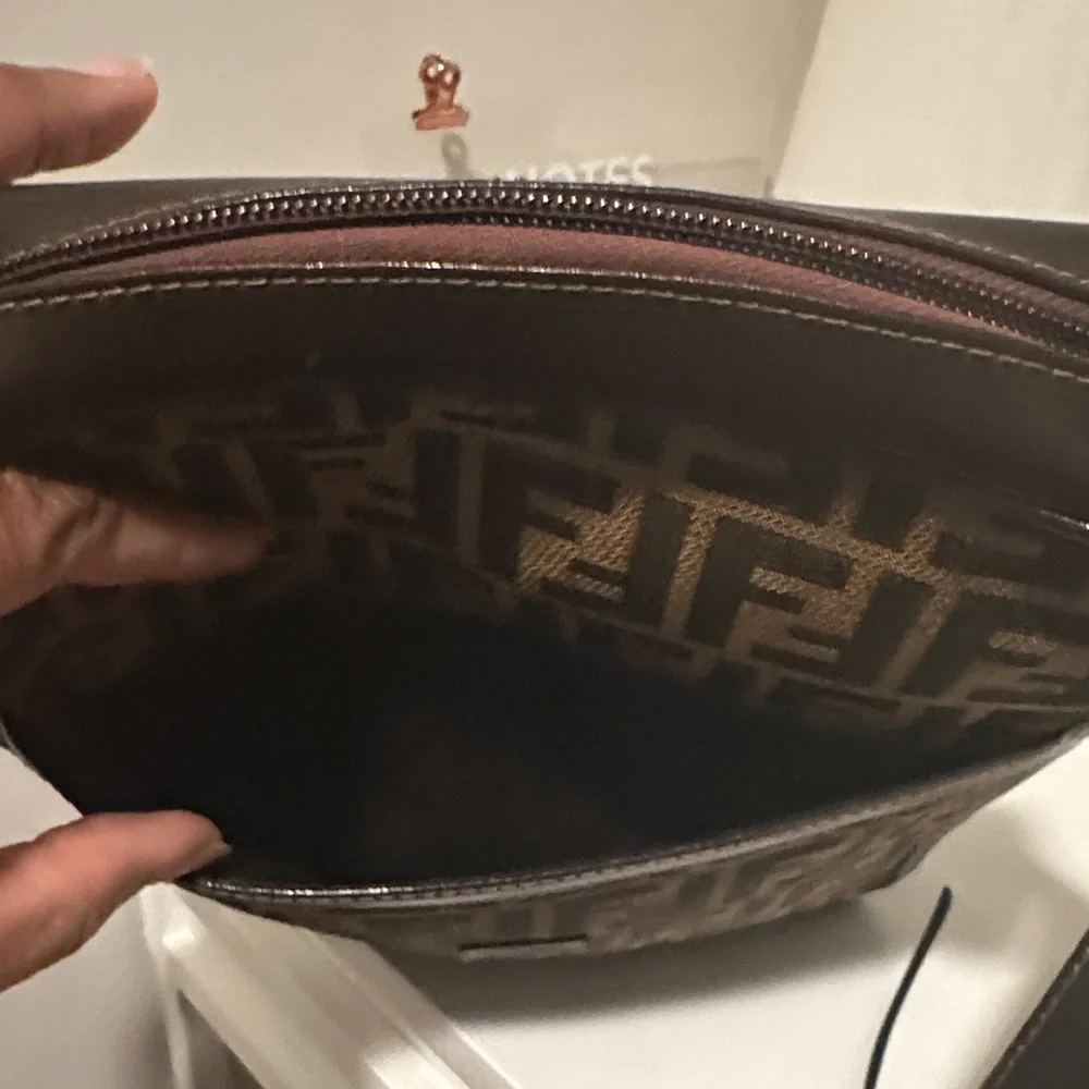 Fendi elegant unisex